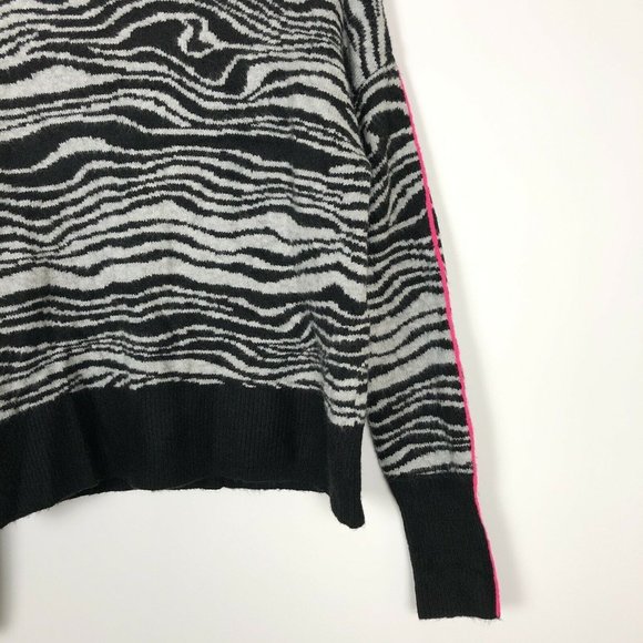 NWT Halogen Mock Neck Zebra Swirl Print Pullover Sweater Contrast Trim Black M - Picture 5 of 6
